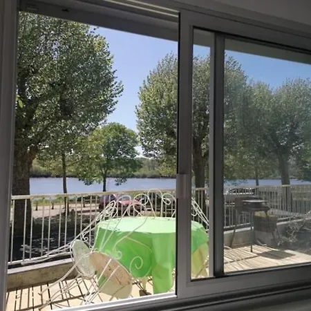 Апартаменты Le Bord De Loire Basse-Indre